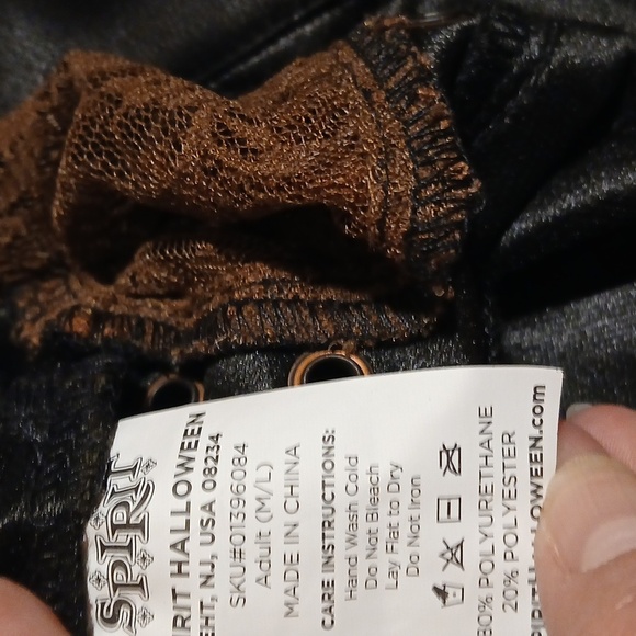 3 piece spirit Halloween costume - Picture 7 of 10